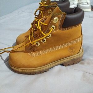 Timberland Kids Wheat/Tan Leather Lace-Up Boots
